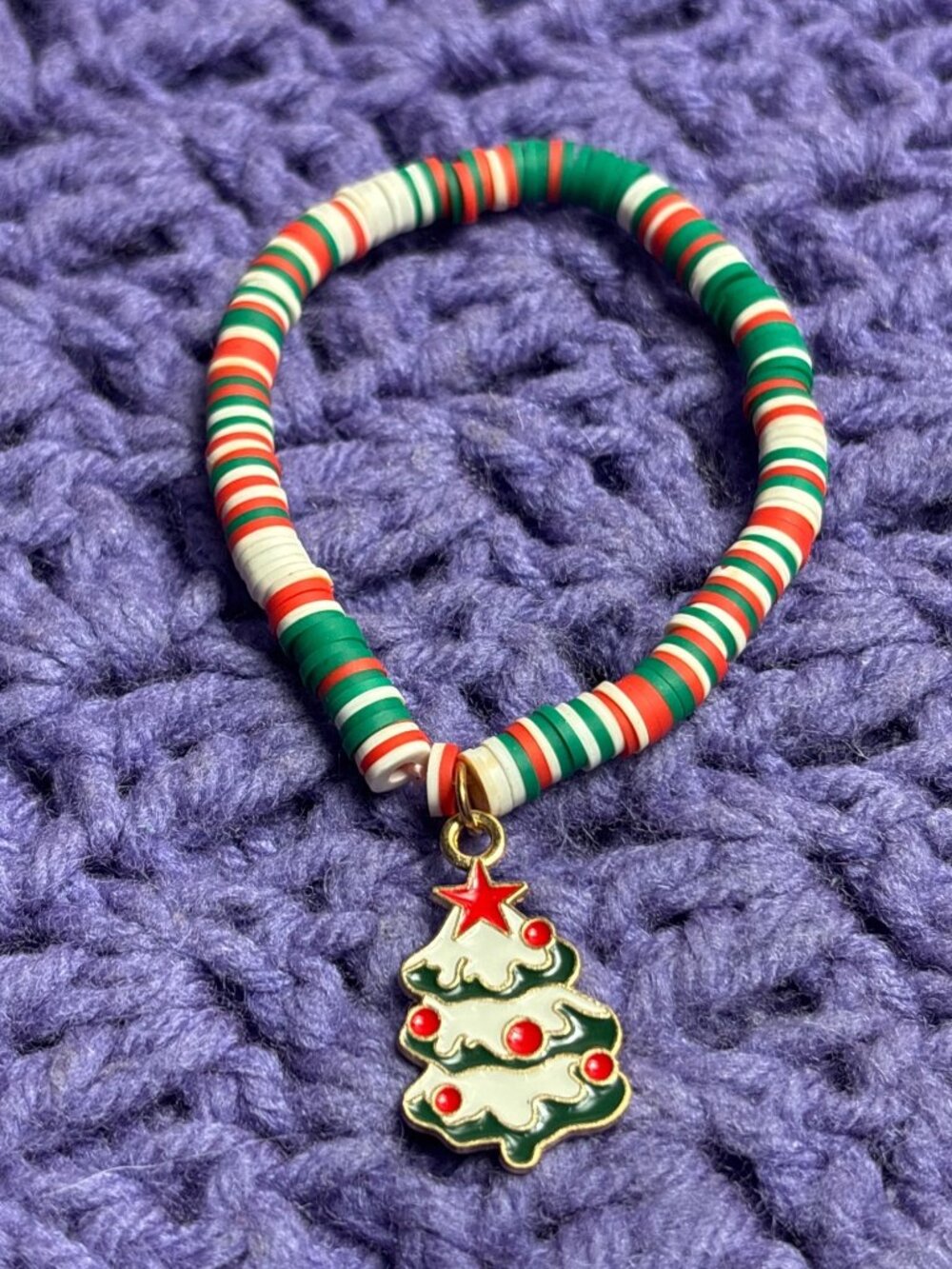 Stretch Heishi Bead Bracelet Christmas Tree Charm